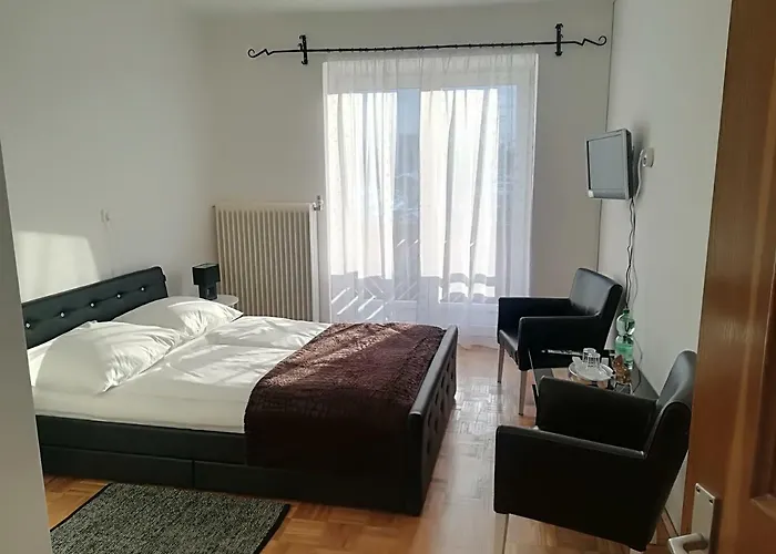 Dimitrova Konukevi 3*